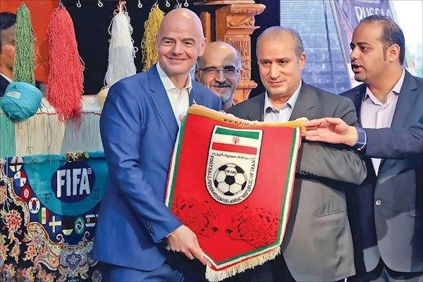 رئیس FIFA اگر بخواهد می تواند به ایران کمک کند رئیس FIFA اگر بخواهد می تواند به ایران یاری کند