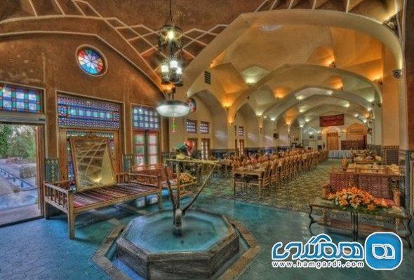 هتل مشیرالممالک یکی از زیباترین هتل های شهر یزد است هتل مشیرالممالک یکی از زیباترین هتل های شهر یزد است