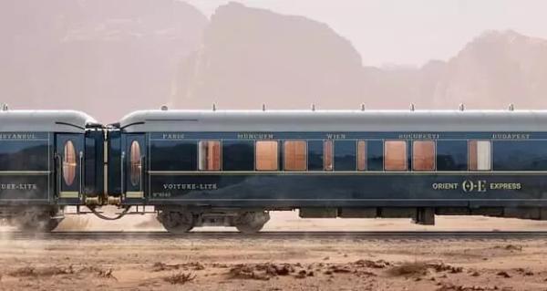 عکس ، این قطار قصر متحرک روی ریل است!