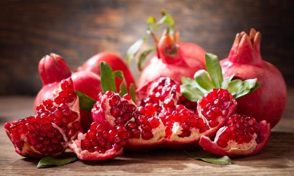 تاثیر شگفت انگیز مصرف انار برای مقابله با سرطان روده بزرگ