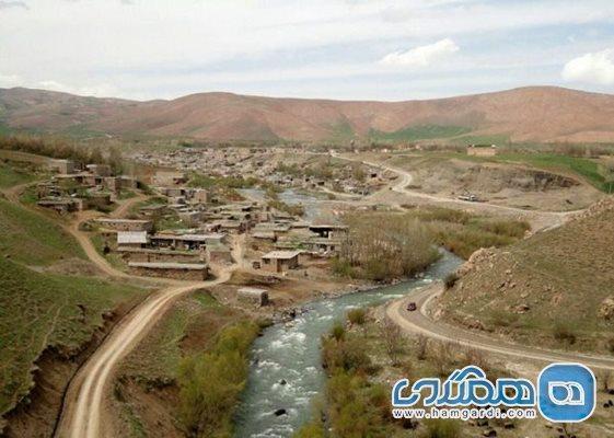 روستای تنگ قیر یکی از روستاهای زیبای استان ایلام است روستای تنگ قیر یکی از روستاهای زیبای استان ایلام است