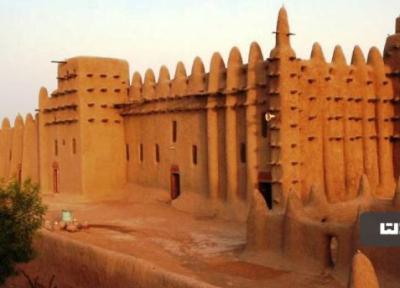 مسجد عجیبی در آفریقا، که هرسال از نو ساخته می گردد!